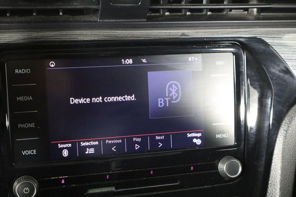 Used 2022 Volkswagen Passat 2.0T R-Line image 34