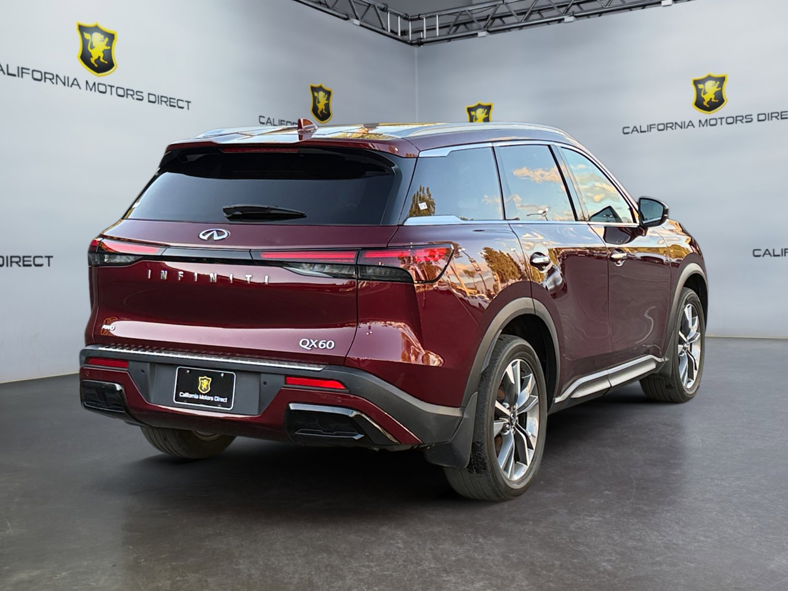 Used 2023 INFINITI QX60 Luxe w/ Performance Audio Package image 5