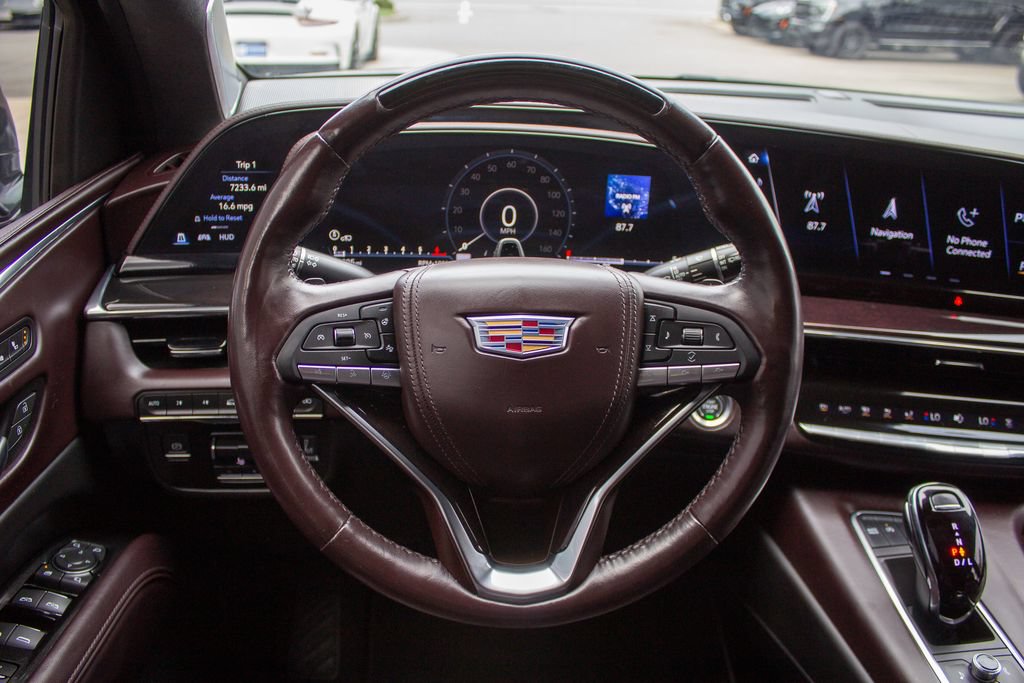 Used 2024 Cadillac Escalade Sport Platinum w/ LPO, ONYX Package AWD/4WD image 14