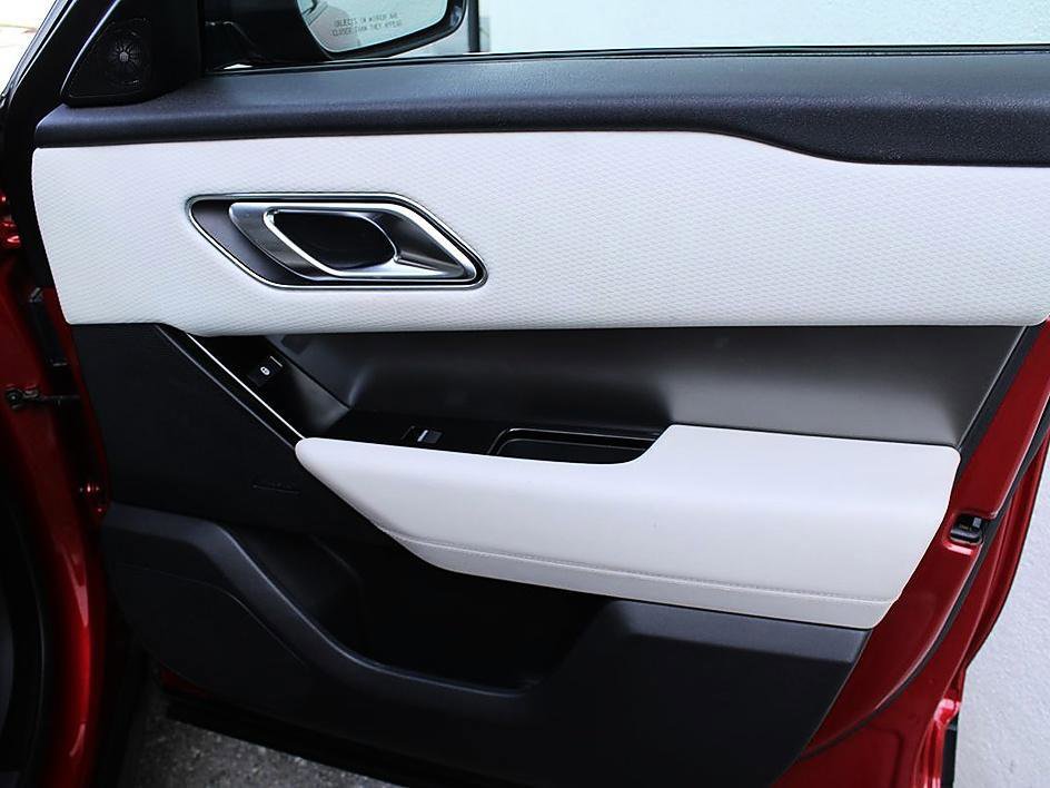 Used 2019 Land Rover Range Rover Velar S image 22