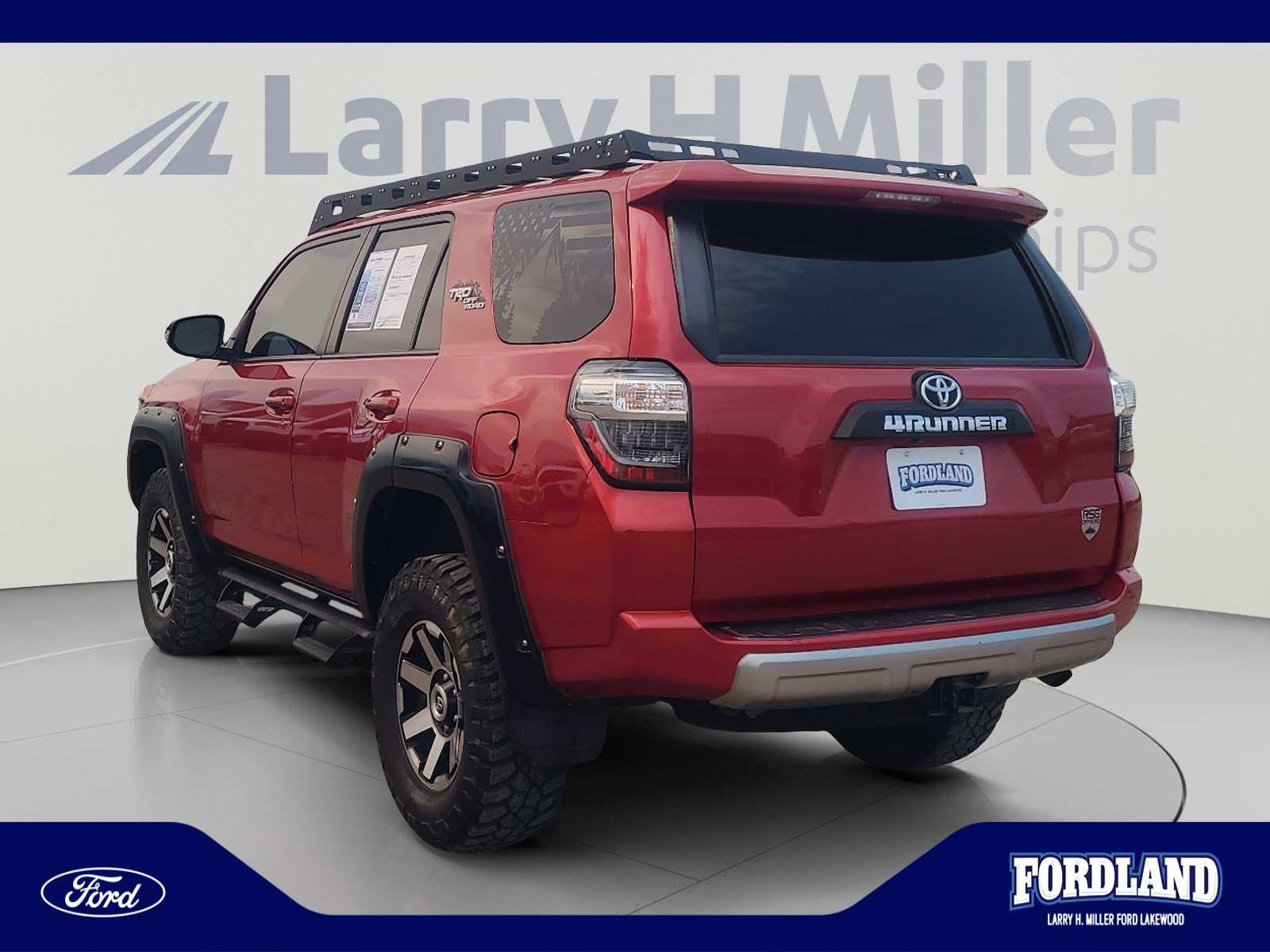 Used 2021 Toyota 4Runner TRD Off-Road Premium w/ Moonroof Package AWD/4WD image 3