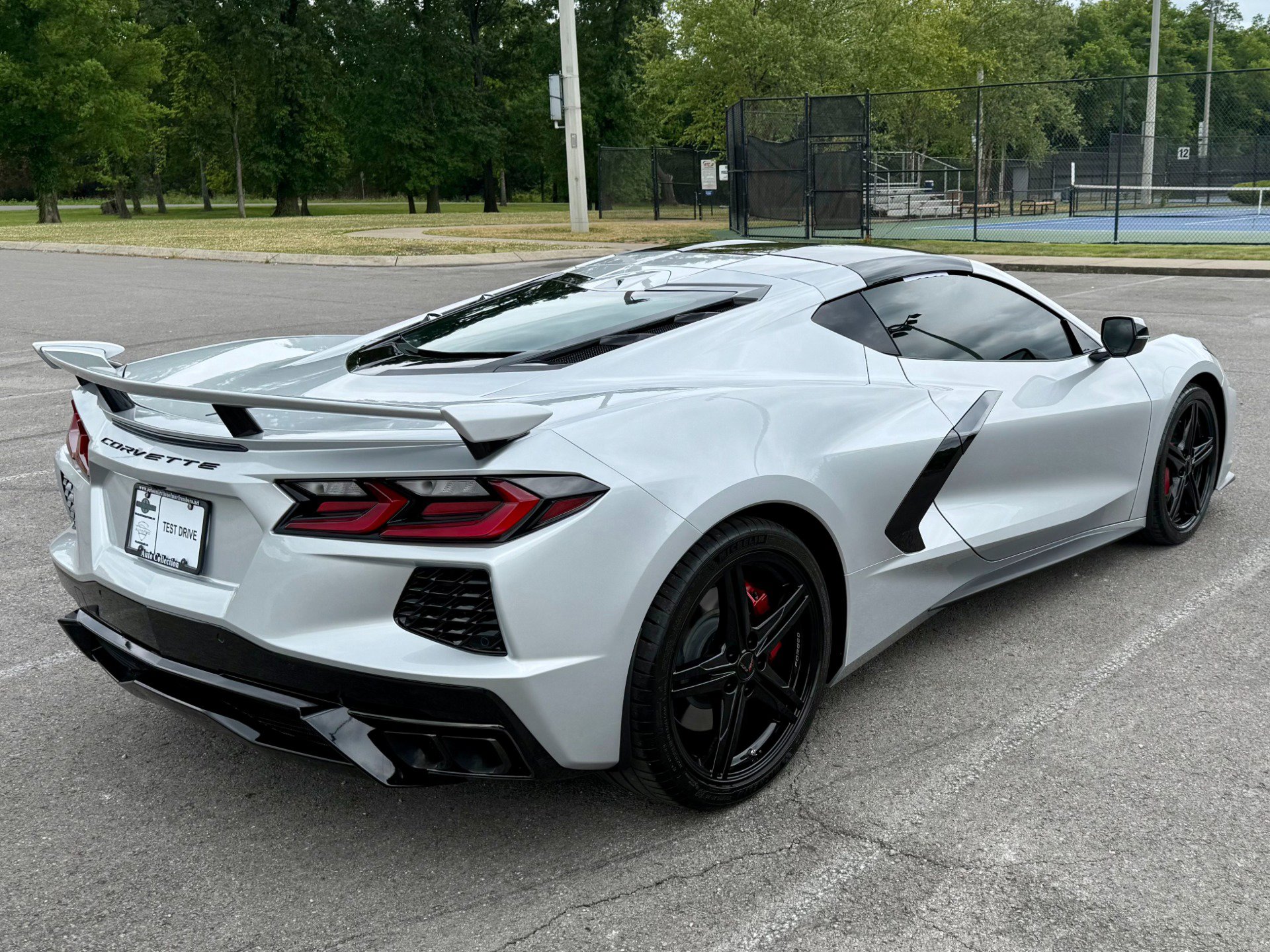 Used 2026 Chevrolet Corvette Stingray Preferred Cpe w/ Z51 Performance Package RWD image 3
