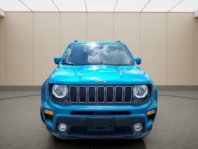 Used 2019 Jeep Renegade Latitude FWD image 3