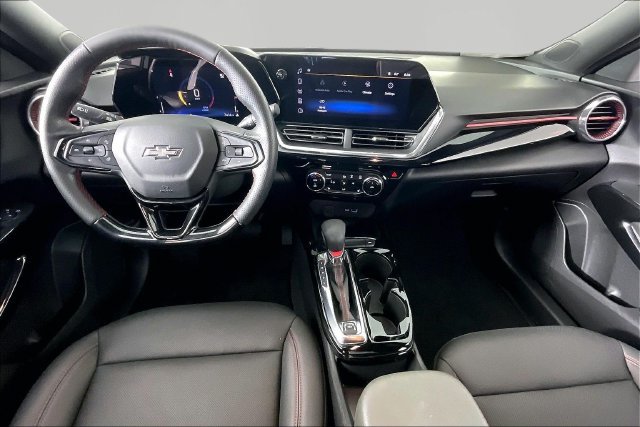 Used 2026 Chevrolet Trax RS w/ Sunroof Package FWD image 7