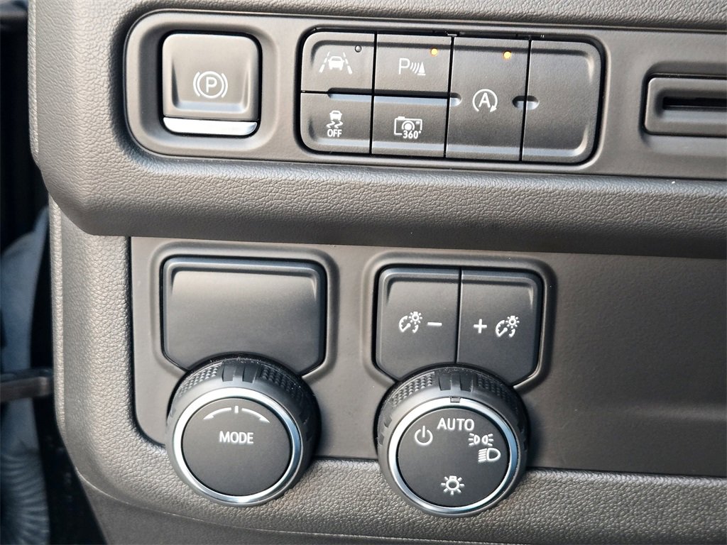 Used 2024 Chevrolet Tahoe RST w/ Luxury Package image 26