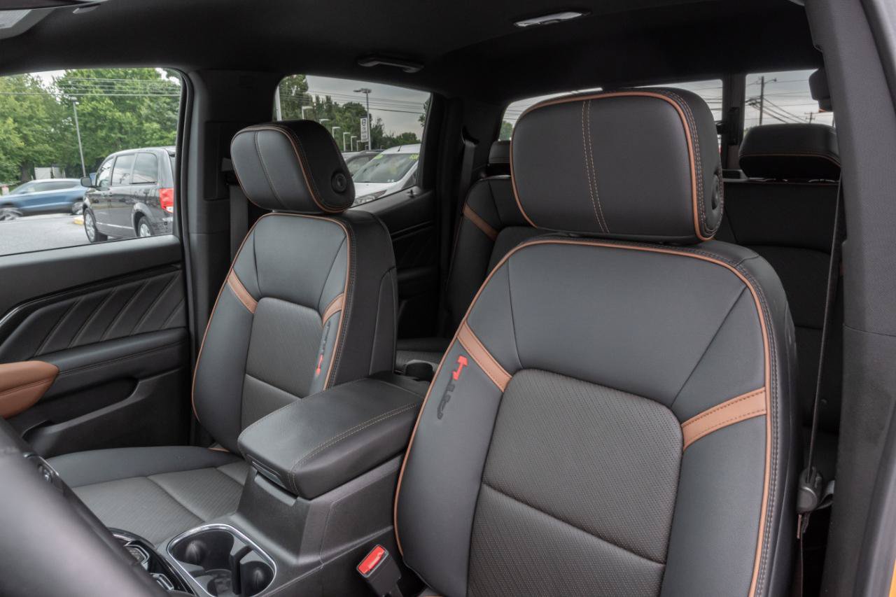 Used 2026 GMC Canyon AT4 w/ AT4 Premium Package AWD/4WD image 24