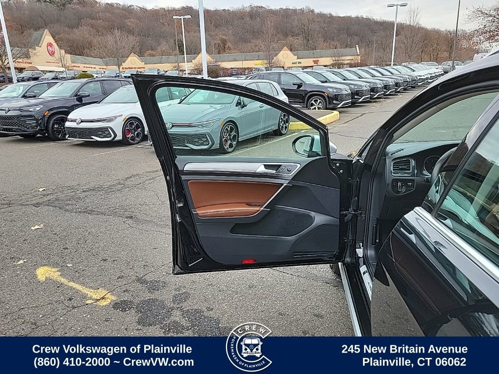 Used 2018 Volkswagen Golf Alltrack SE image 35