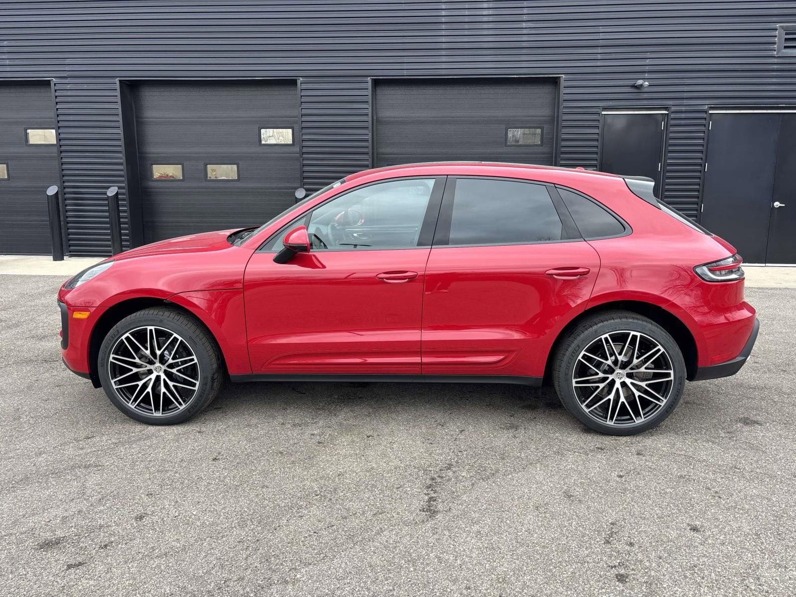 New 2026 Porsche Macan image 2
