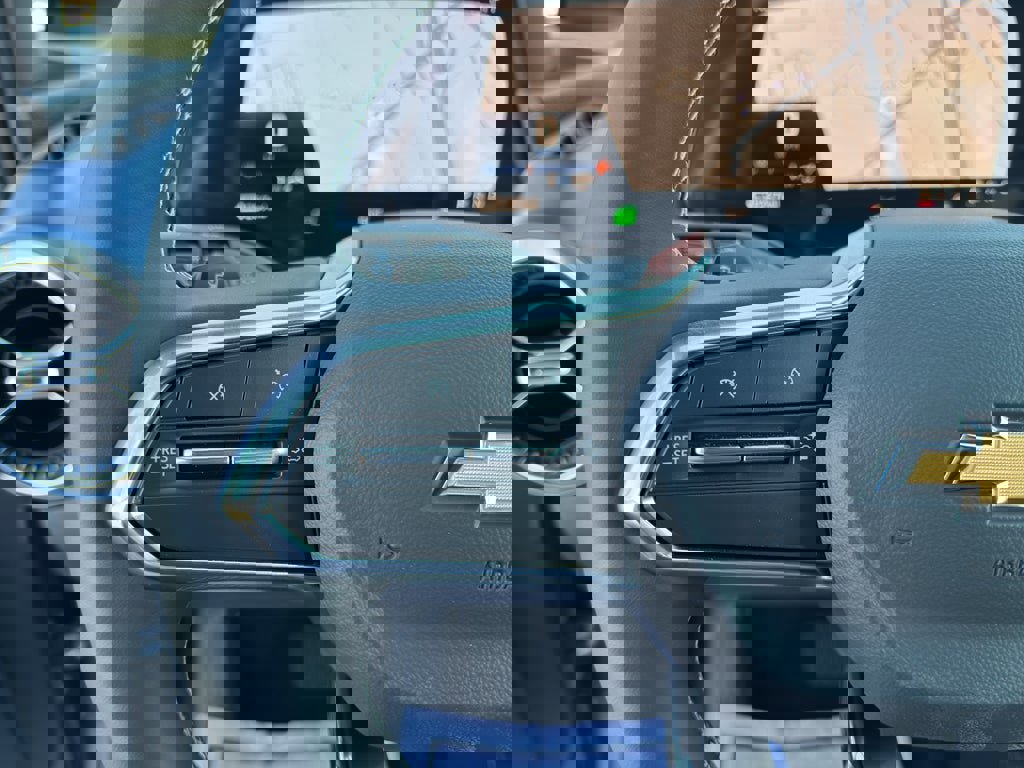 New 2026 Chevrolet Equinox EV LT image 21