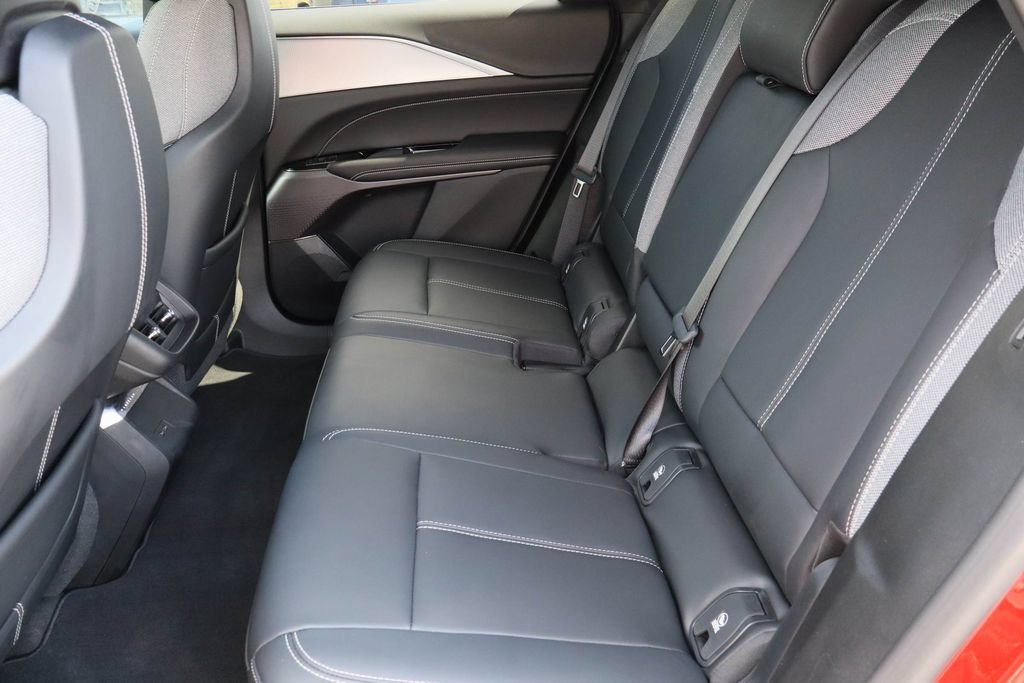 Certified 2024 Cadillac Lyriq Tech AWD/4WD image 25