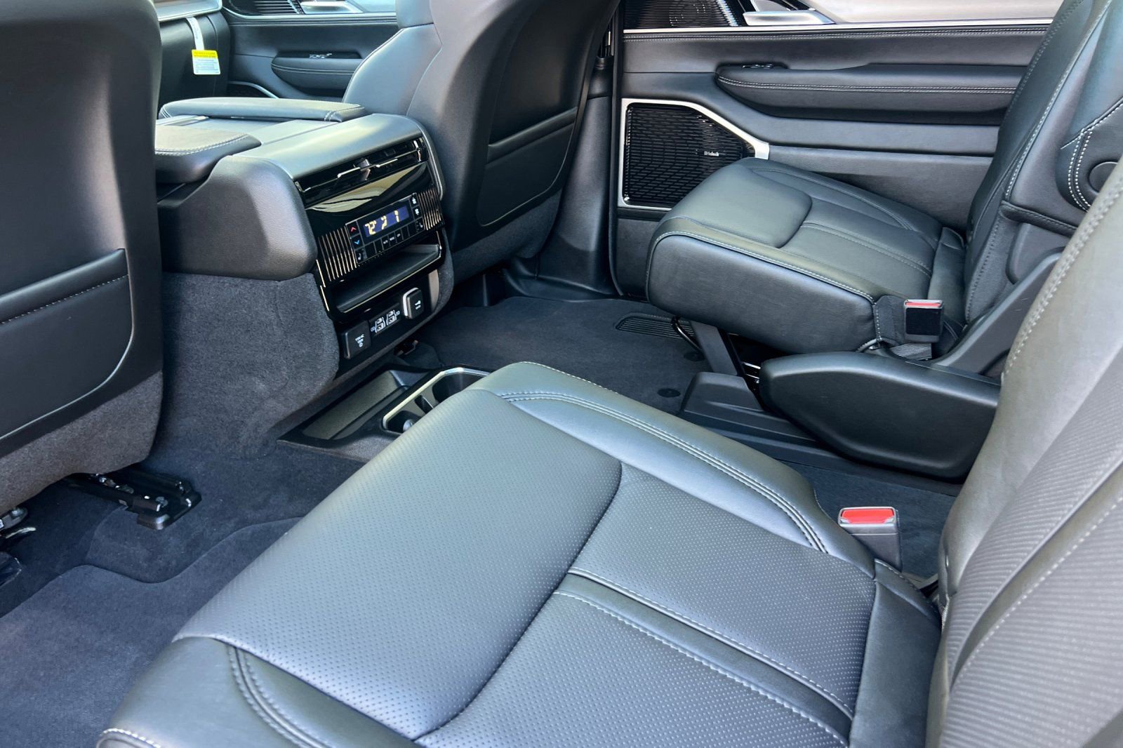 New 2026 Jeep Grand Wagoneer Limited image 12