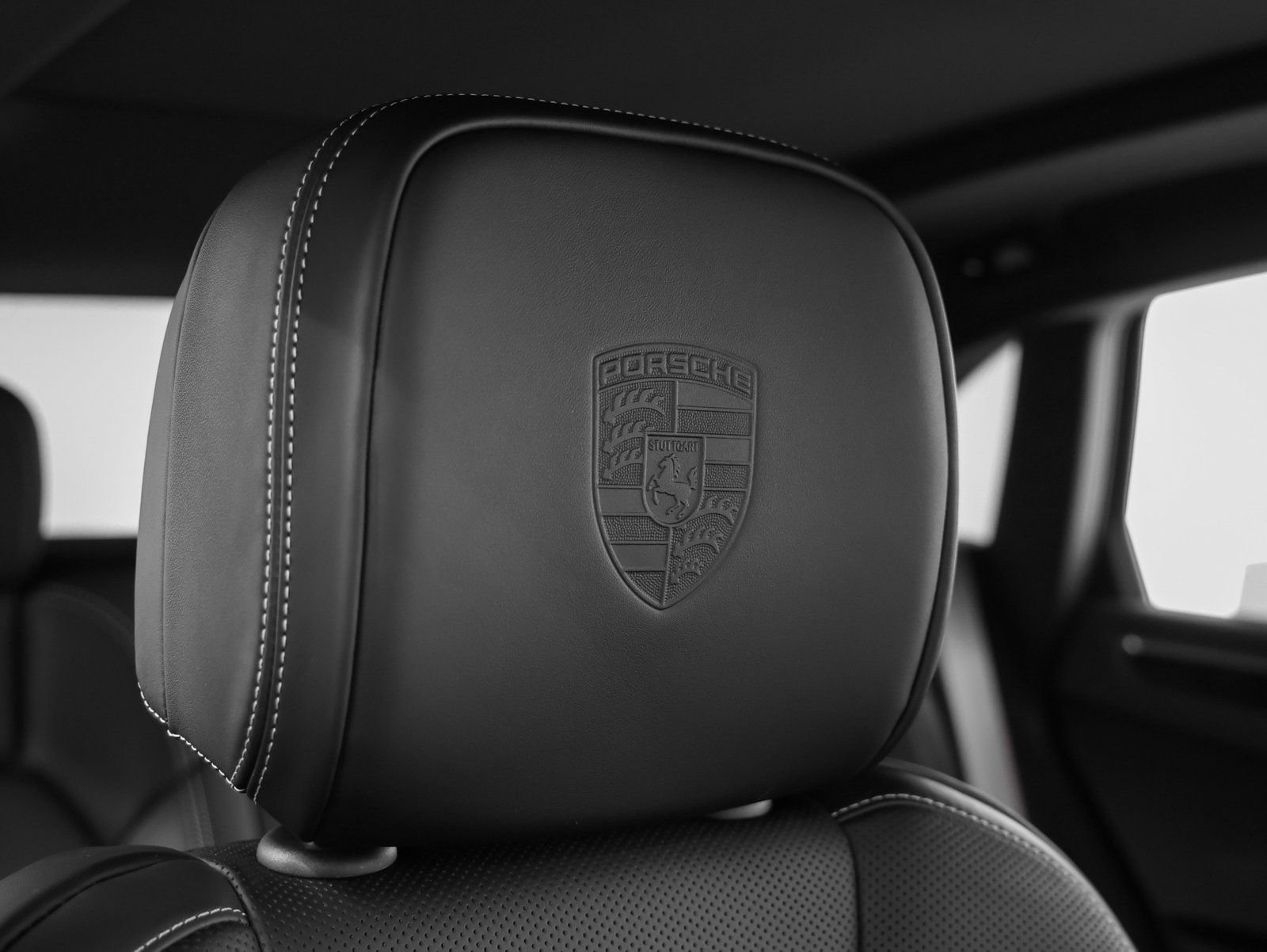 New 2026 Porsche Macan image 22