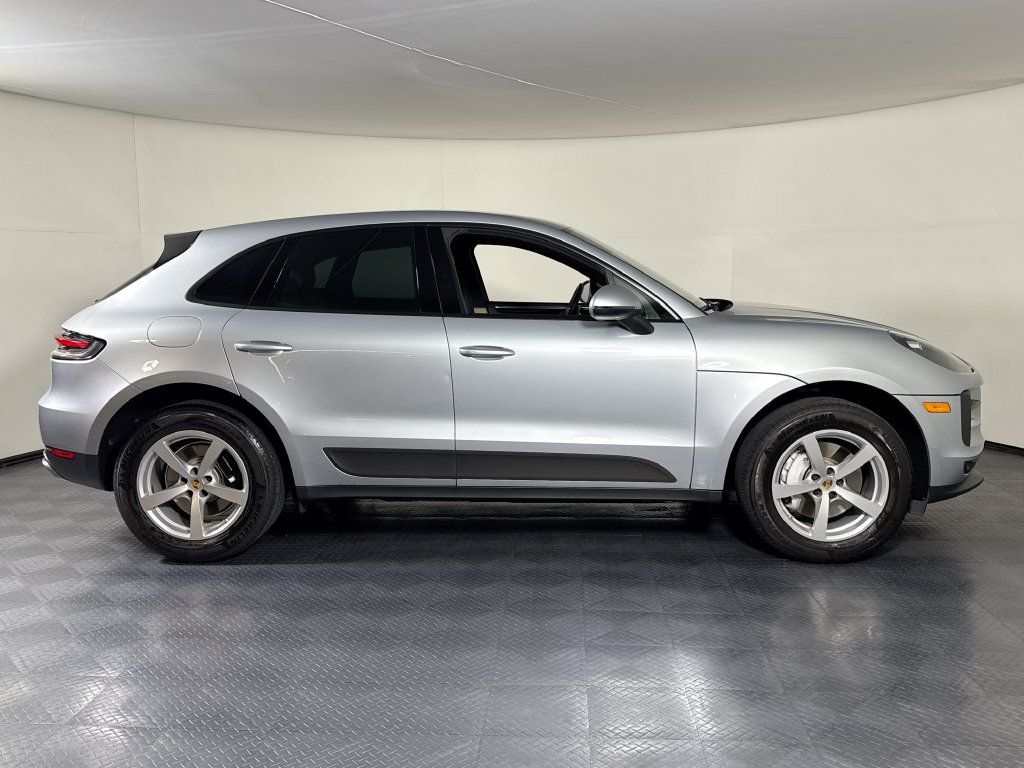 Certified 2021 Porsche Macan AWD/4WD image 8