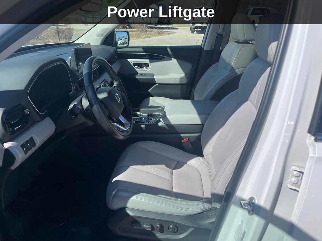 Used 2023 Honda Pilot Touring image 12