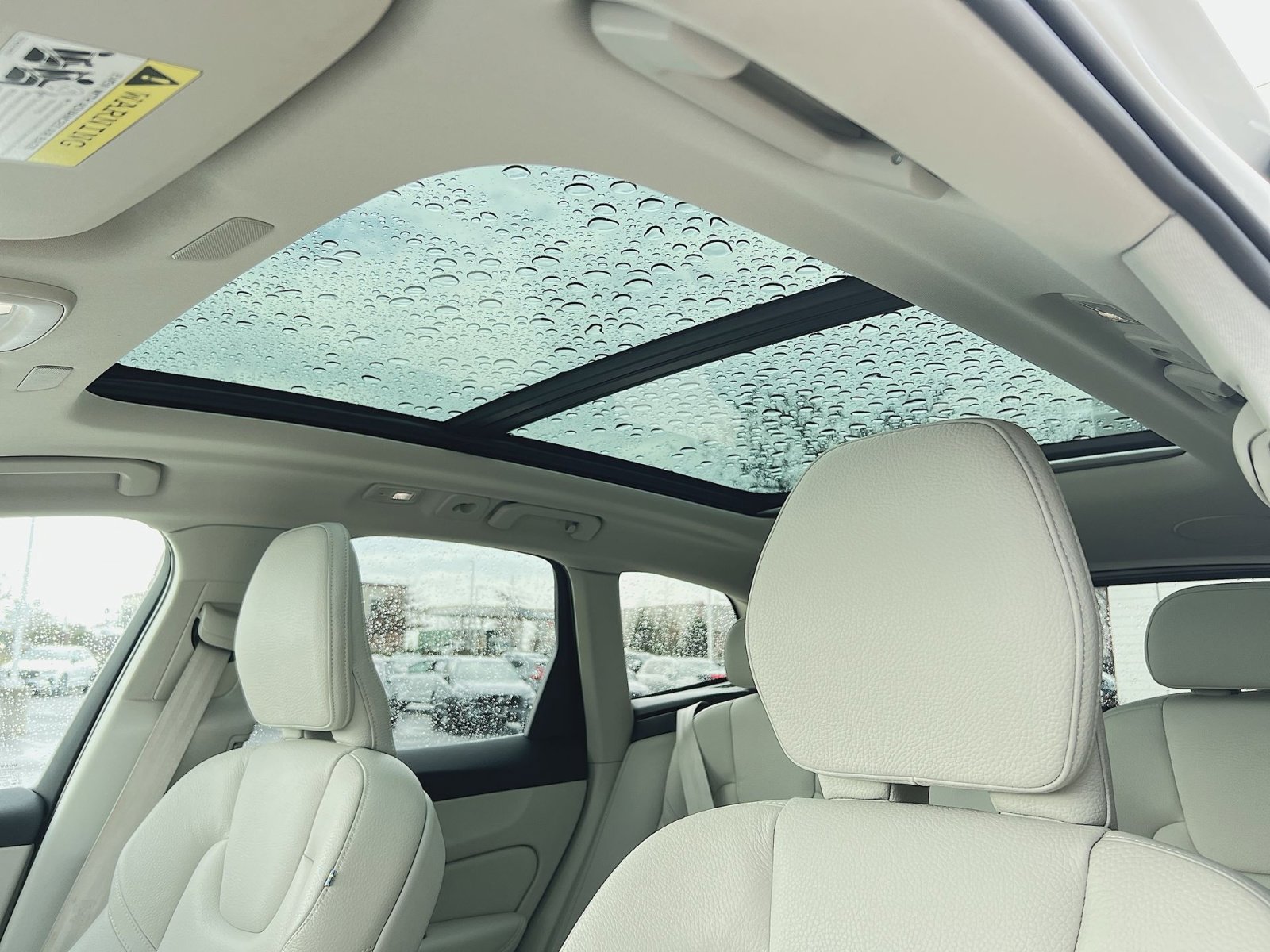 Certified 2023 Volvo XC60 B5 Plus w/ Climate Package image 24