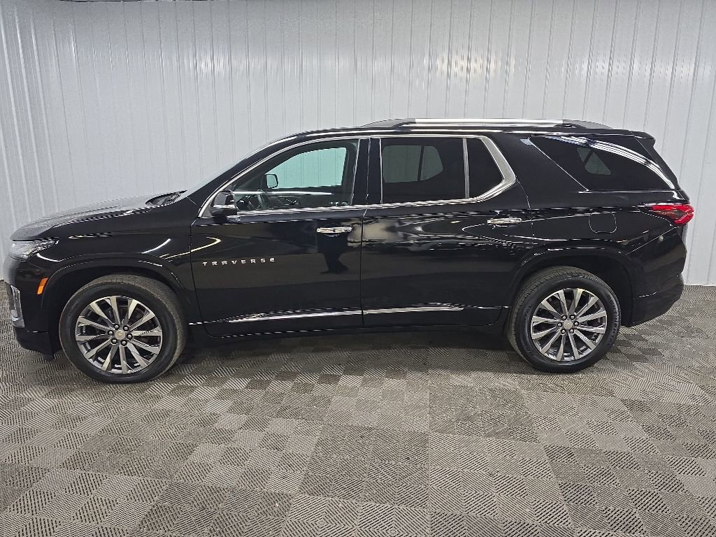 Used 2023 Chevrolet Traverse Premier AWD/4WD image 5