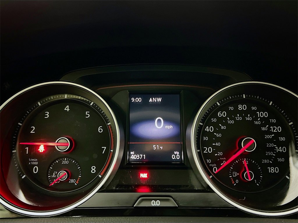 Used 2021 Volkswagen GTI SE image 12