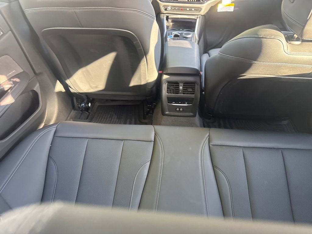 Used 2025 BMW i4 eDrive40 w/ Parking Assistance Package RWD image 13
