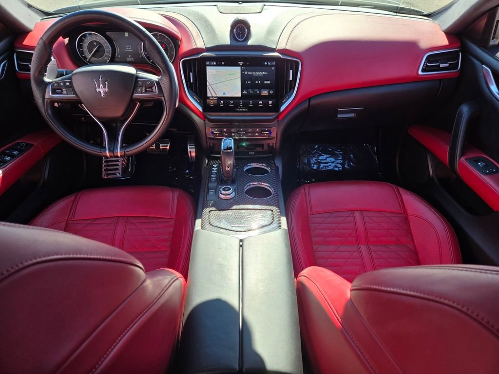 Used 2021 Maserati Ghibli S GranSport image 15