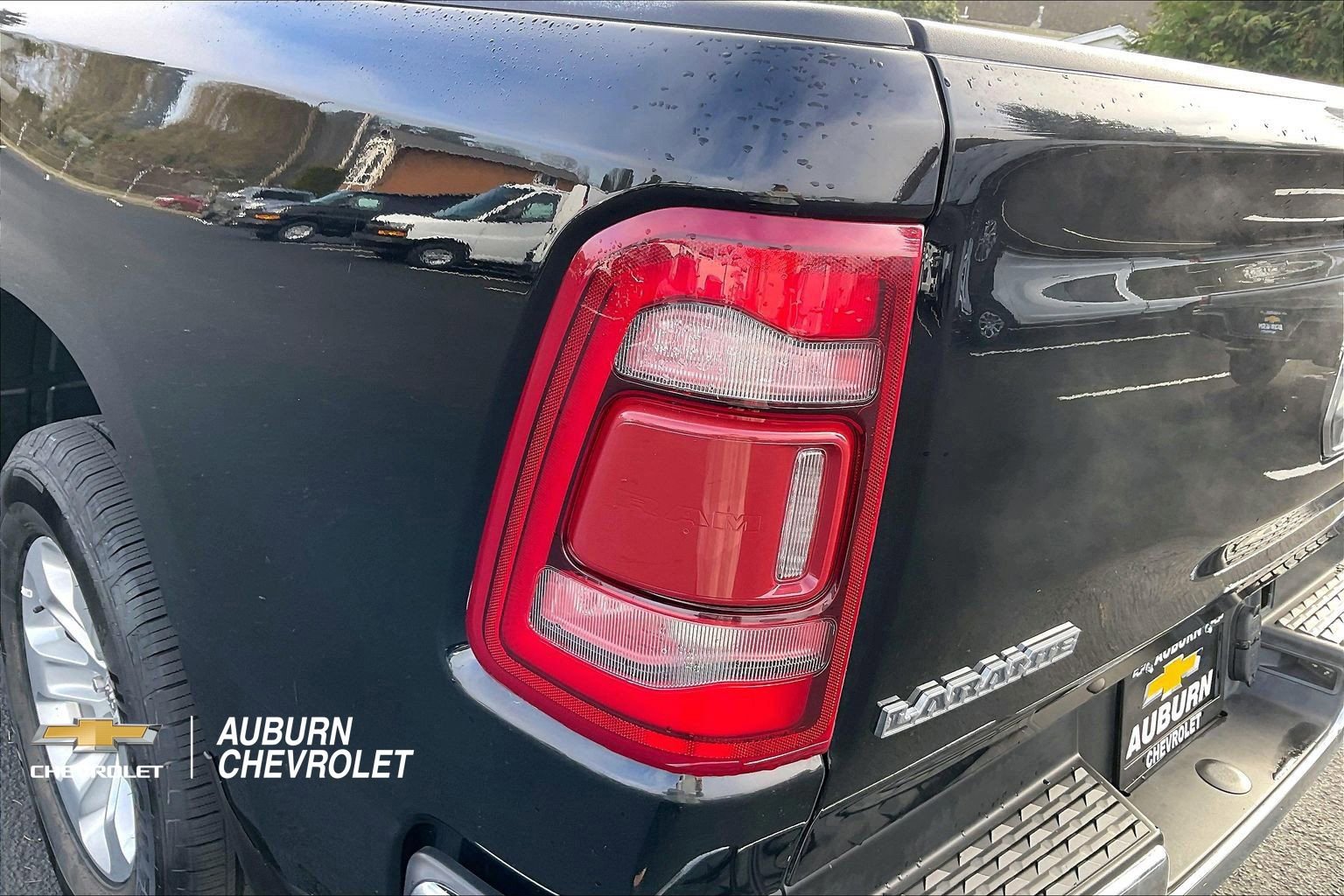 Used 2024 RAM 1500 Laramie image 27