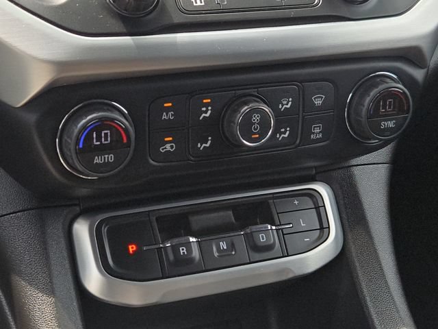 Used 2020 GMC Acadia SLE w/ Driver Convenience Package FWD image 22