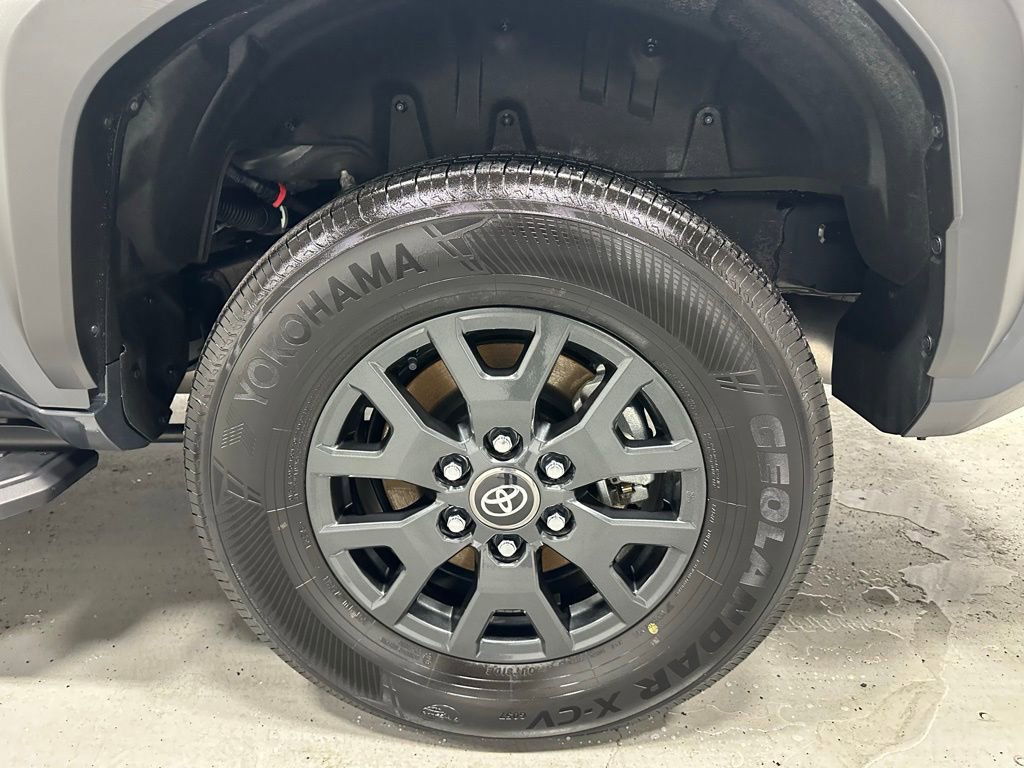 Used 2025 Toyota 4Runner SR5 image 63