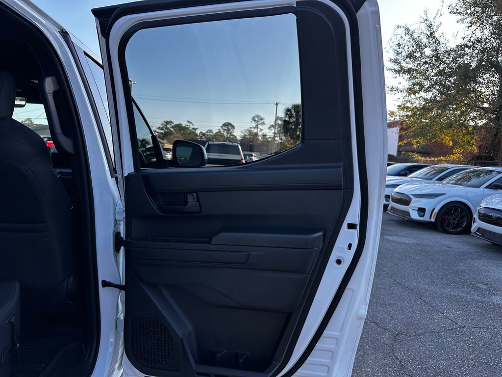 Used 2025 Toyota Tacoma SR5 image 30