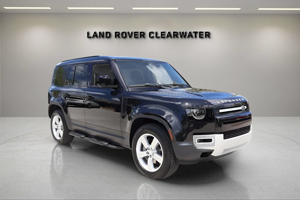Used 2025 Land Rover Defender 110 S AWD/4WD image 7
