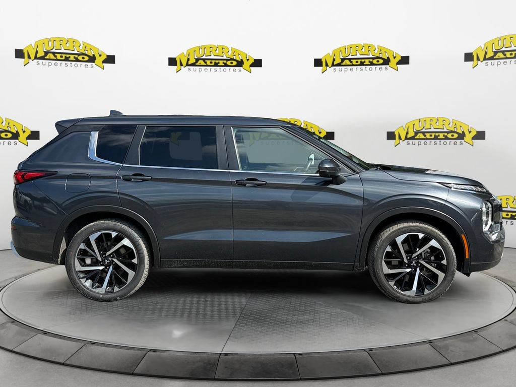 Used 2024 Mitsubishi Outlander SE FWD image 6
