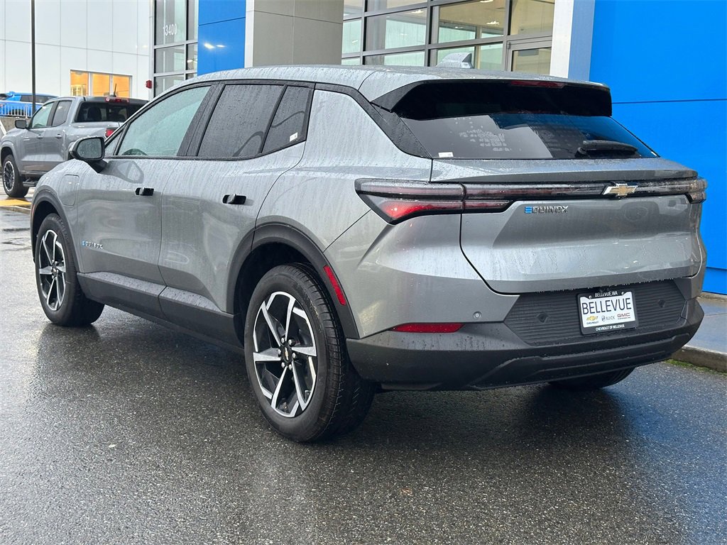 New 2026 Chevrolet Equinox EV LT image 3