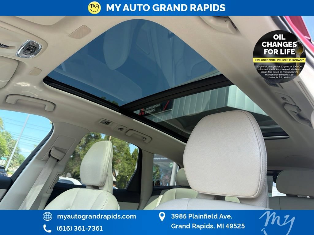 Used 2019 Volvo XC60 T6 Momentum w/ Protection Package Premier AWD/4WD image 9