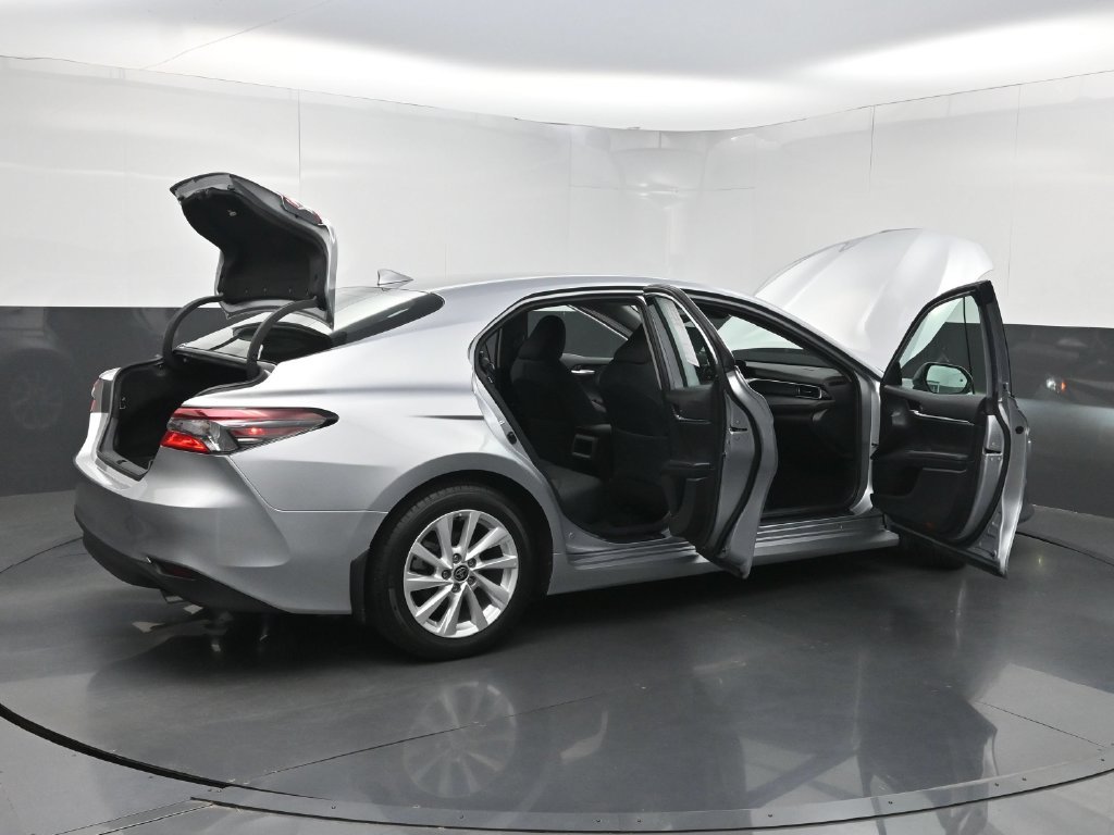 Used 2024 Toyota Camry LE FWD image 37