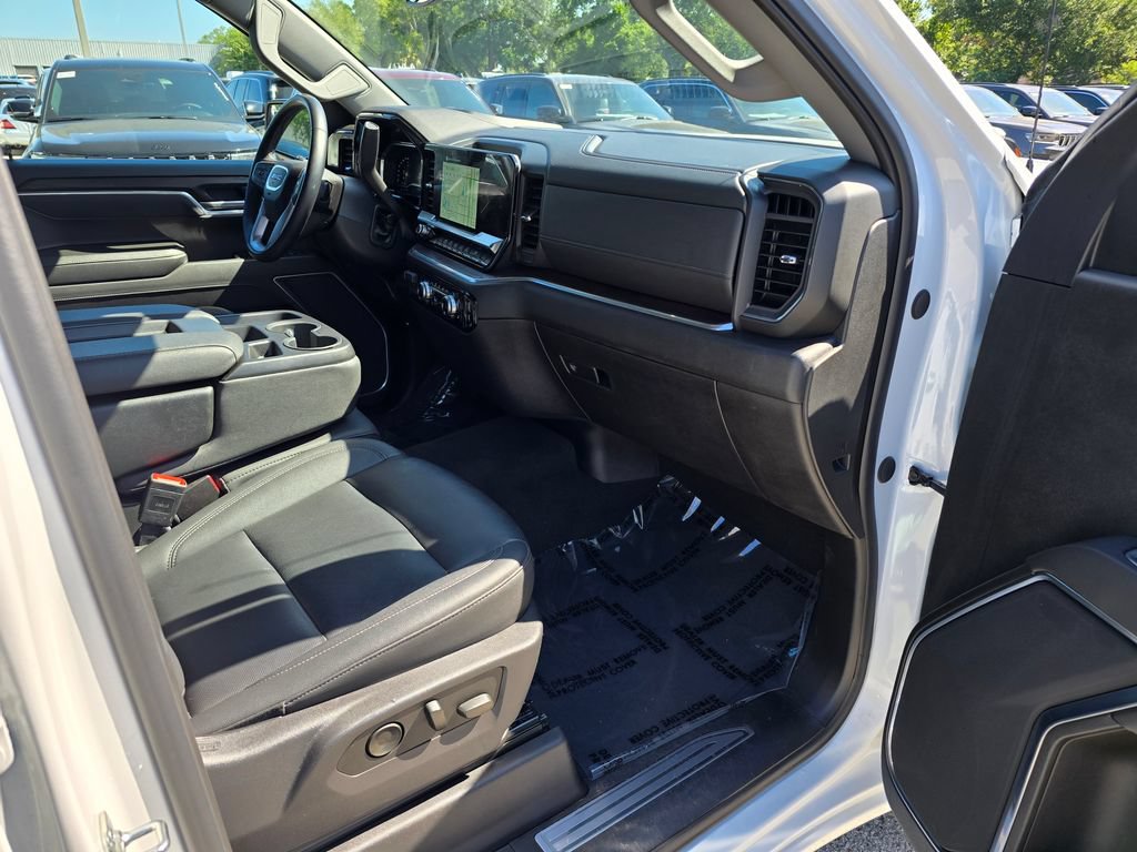 Used 2025 GMC Sierra 1500 SLT AWD/4WD image 41