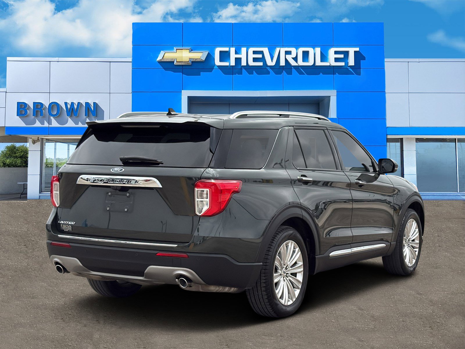 Used 2023 Ford Explorer Limited w/ Limited Technology Package RWD image 7