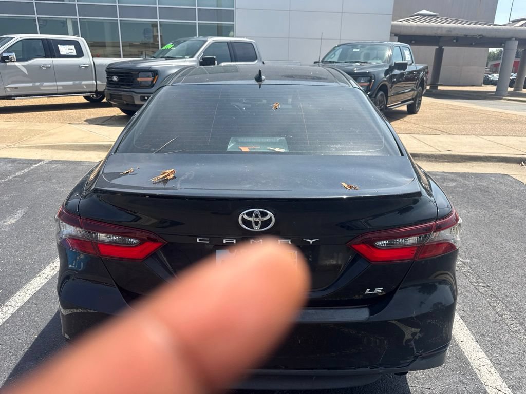 Used 2023 Toyota Camry LE FWD image 6