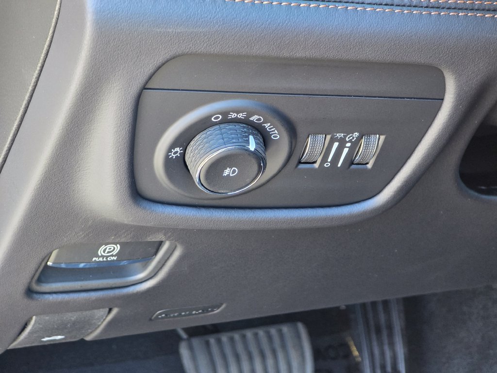 New 2027 Jeep Grand Cherokee Summit AWD/4WD image 33