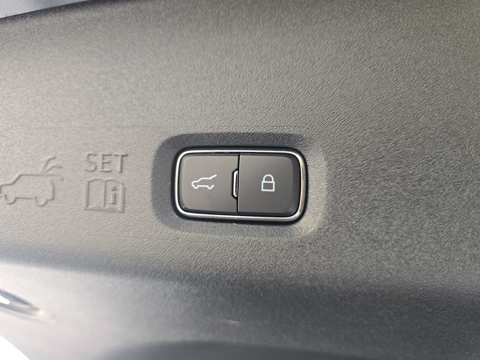 Used 2026 Ford Expedition Active RWD image 31