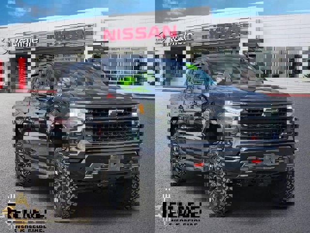 Used 2024 Chevrolet Silverado 1500 LT Trail Boss w/ Convenience Package II