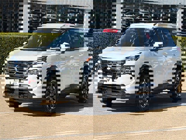 Certified 2024 Nissan Rogue SV image 3