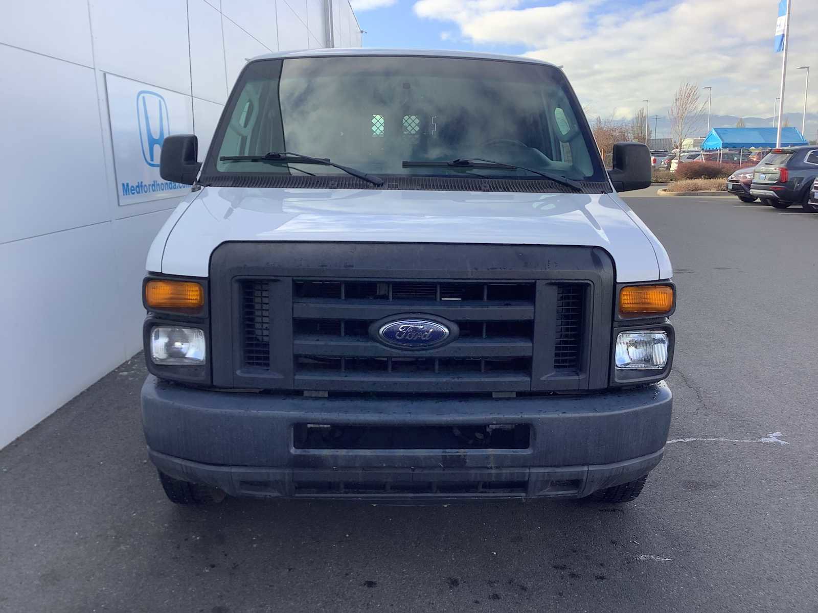 Used 2014 Ford E-250 and Econoline 250 image 6