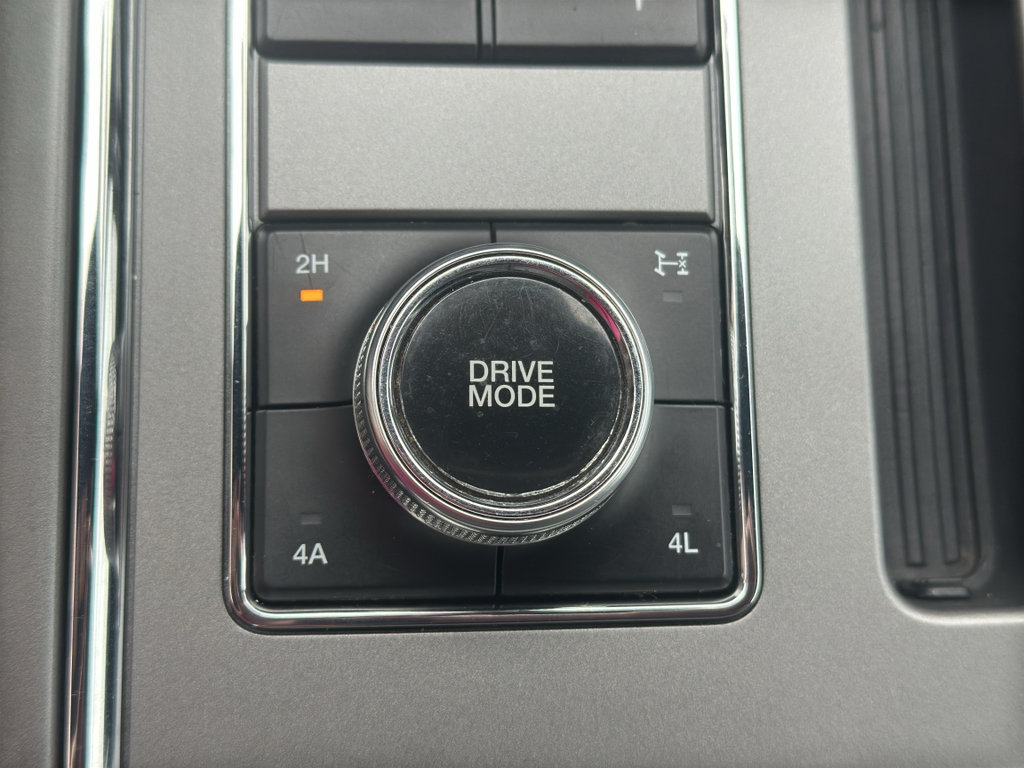 Used 2018 Ford Expedition XLT AWD/4WD image 19