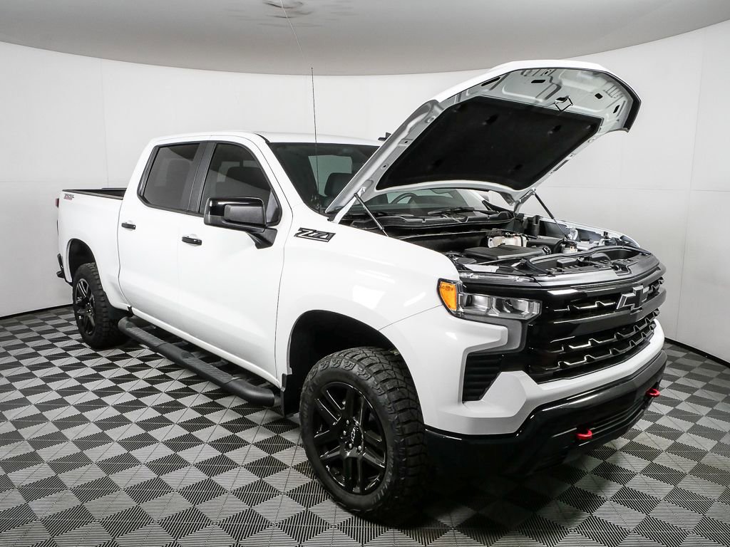 Used 2024 Chevrolet Silverado 1500 LT Trail Boss w/ Convenience Package II image 32