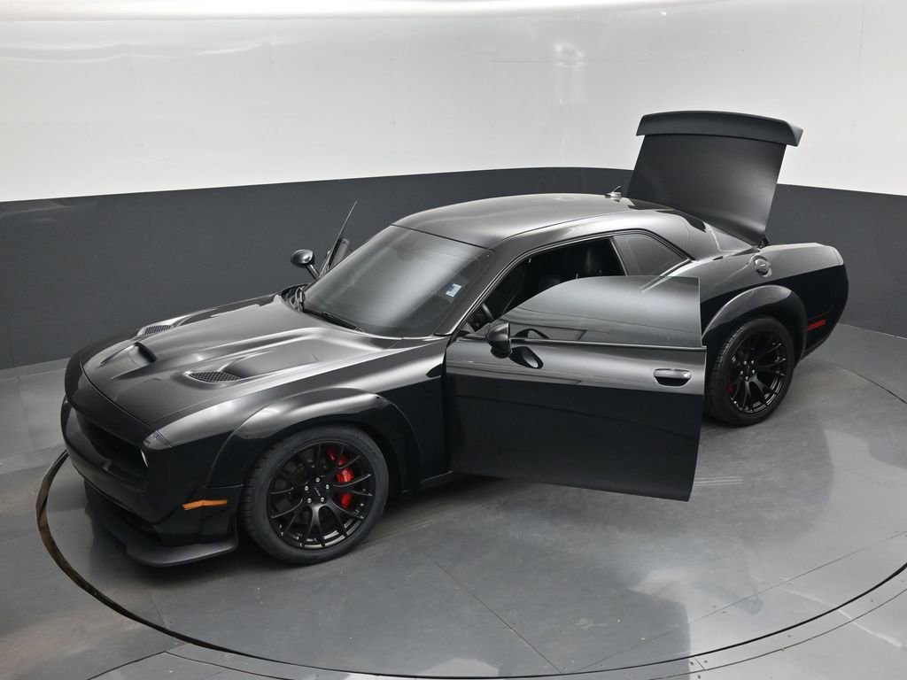 Used 2015 Dodge Challenger SRT Hellcat RWD image 20