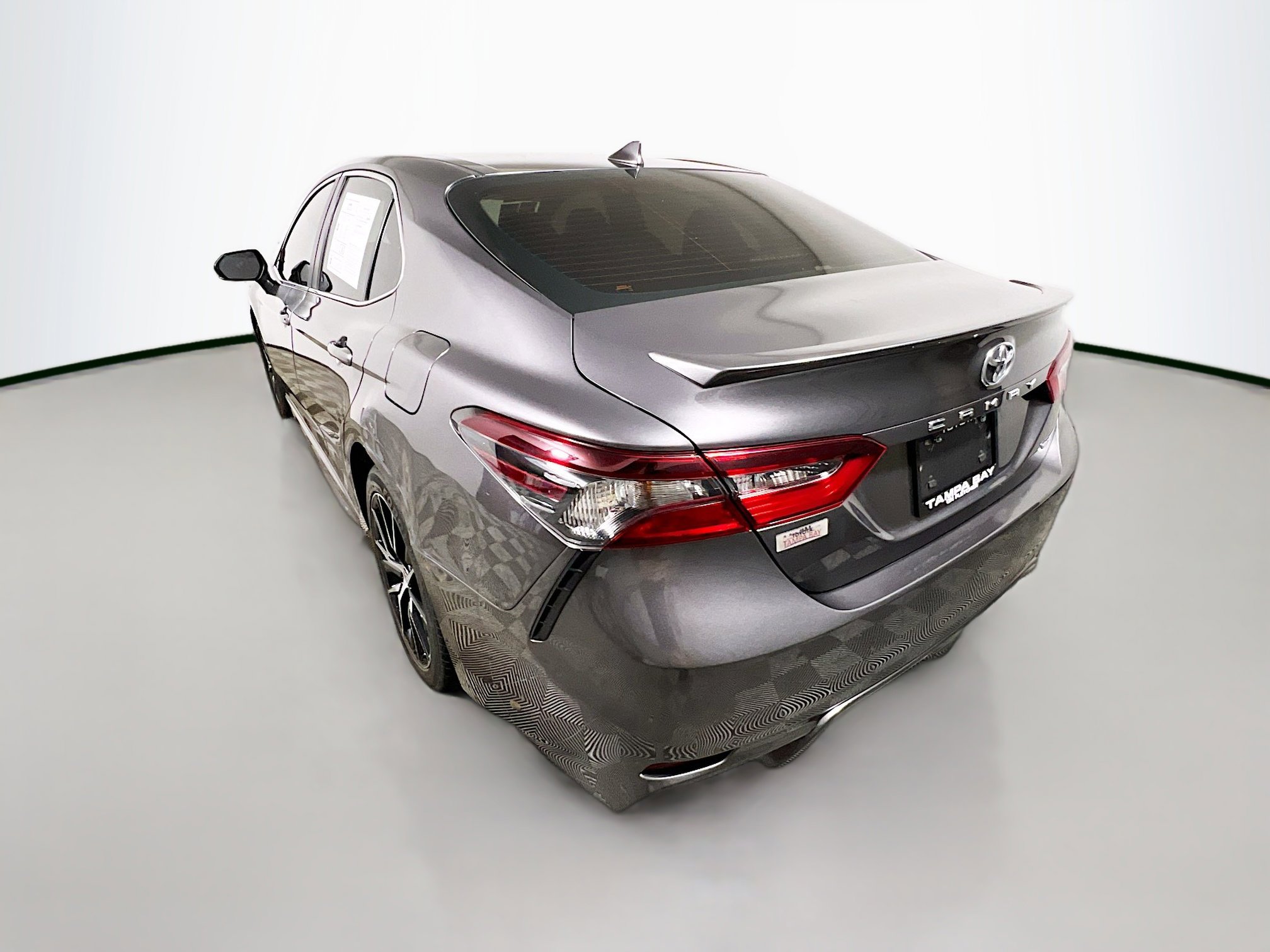 Used 2023 Toyota Camry SE image 8