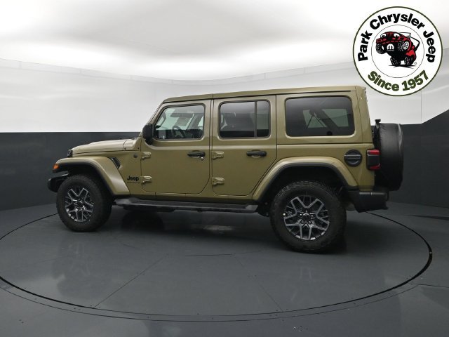 New 2026 Jeep Wrangler Unlimited Sahara AWD/4WD image 3