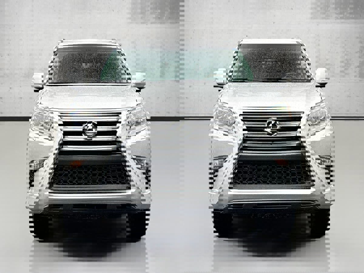 Used 2018 Lexus GX 460 4WD image 2