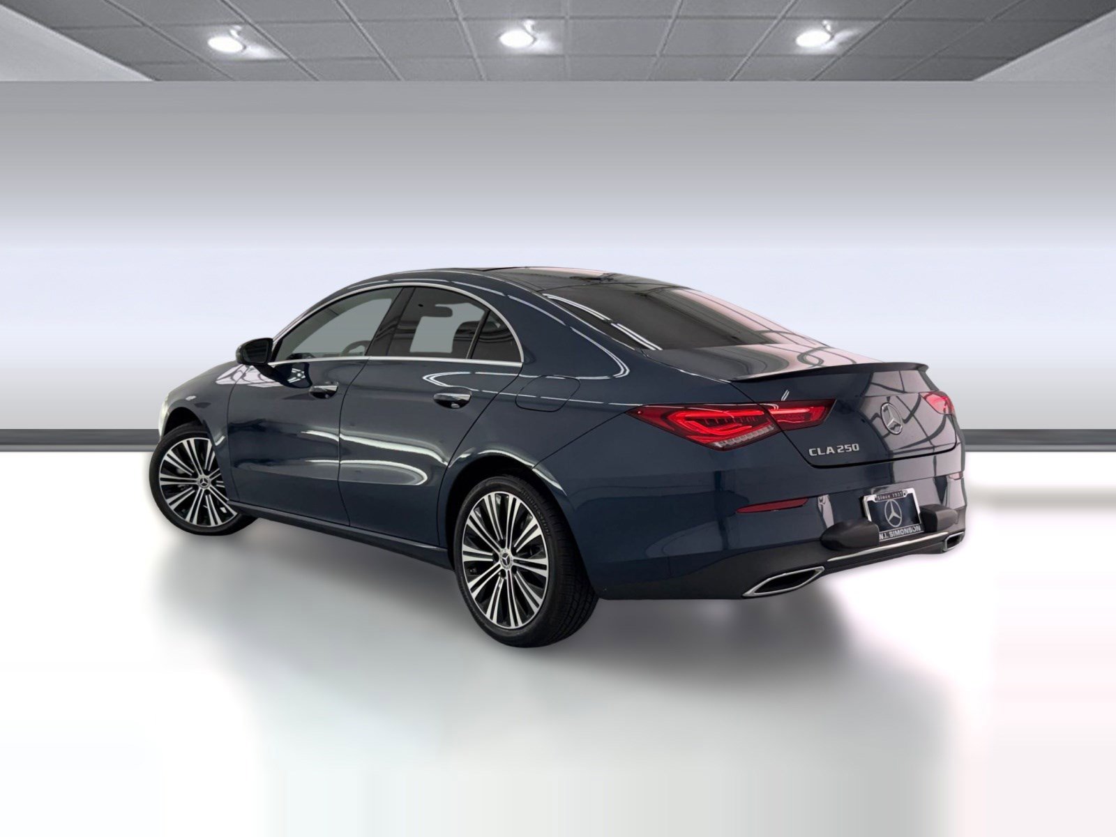 Used 2023 Mercedes-Benz CLA 250 image 3
