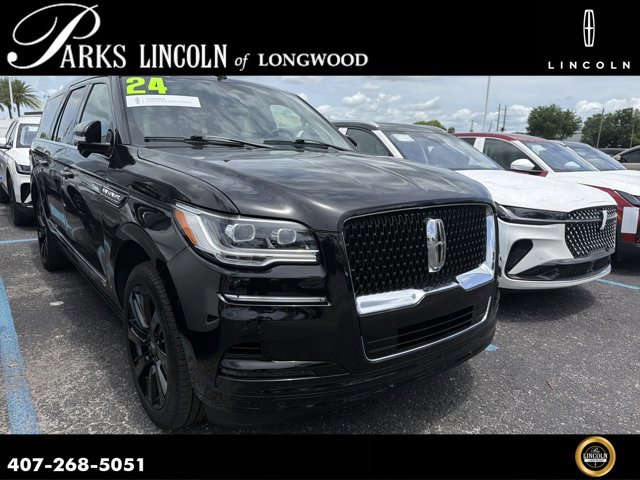 Certified 2024 Lincoln Navigator L Reserve AWD/4WD image 1