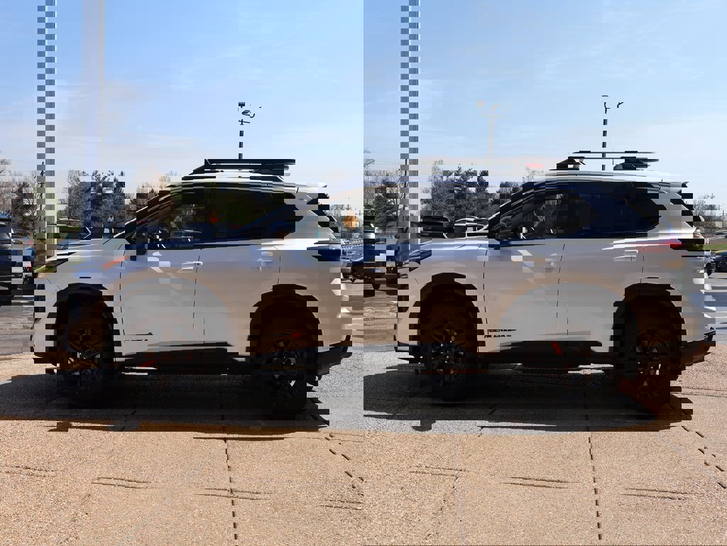 Used 2025 Nissan Rogue SV w/ Rock Creek Premium Package image 3