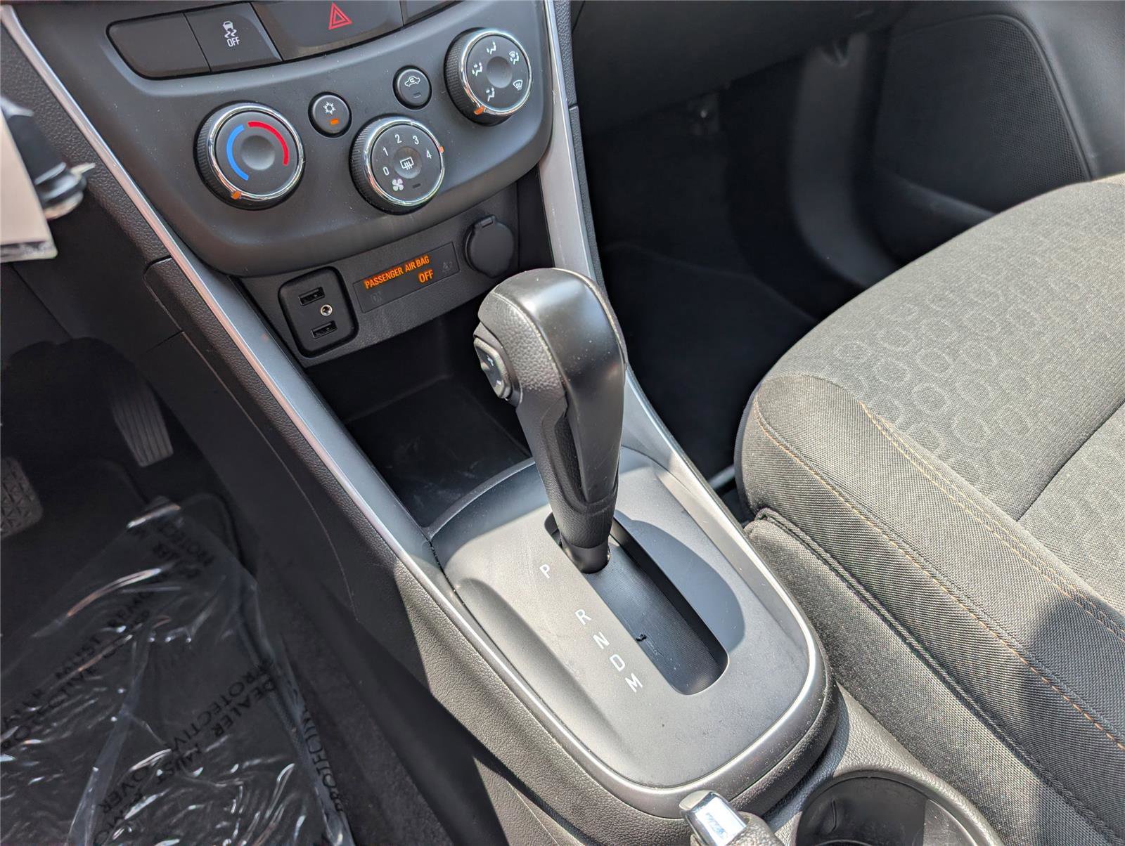 Used 2022 Chevrolet Trax LS w/ Tint and Cruise Package AWD/4WD image 18